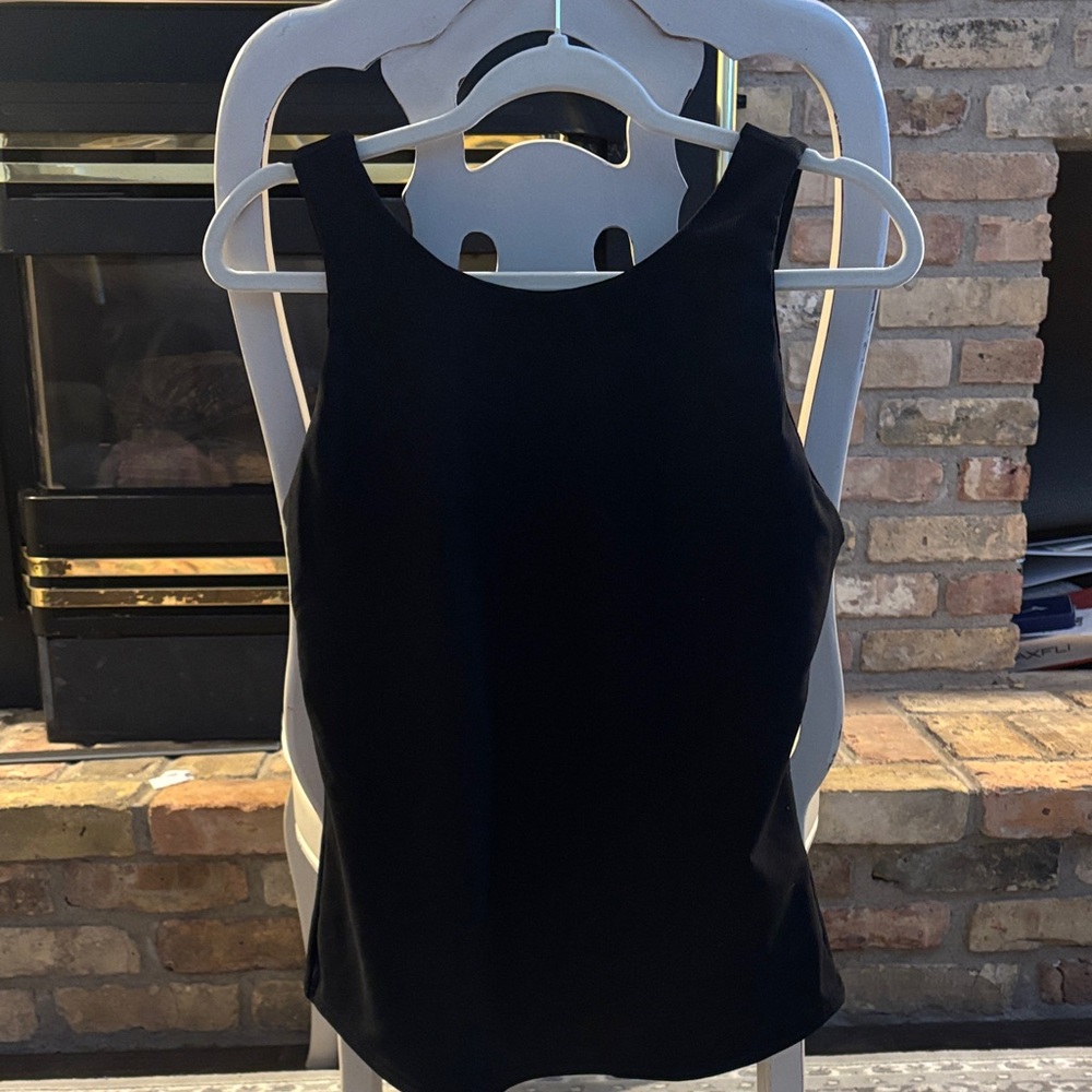 32 Degrees Classic Black Tank Top - Athletic Material